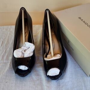 Bandolino - Peep toe heel - Size 8